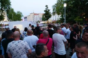 Близки на починалия Явор Георгиев прожектираха записи от охранителни камери 
