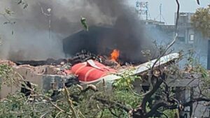КАДРИ ОТВЪТРЕ: Видео от борда на самолета улови смъртоносния момент (18+)