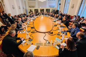 Финансовата комисия прие на първо четене бюджет 2026