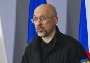 Украинският премиер Денис Шмигал подаде оставка