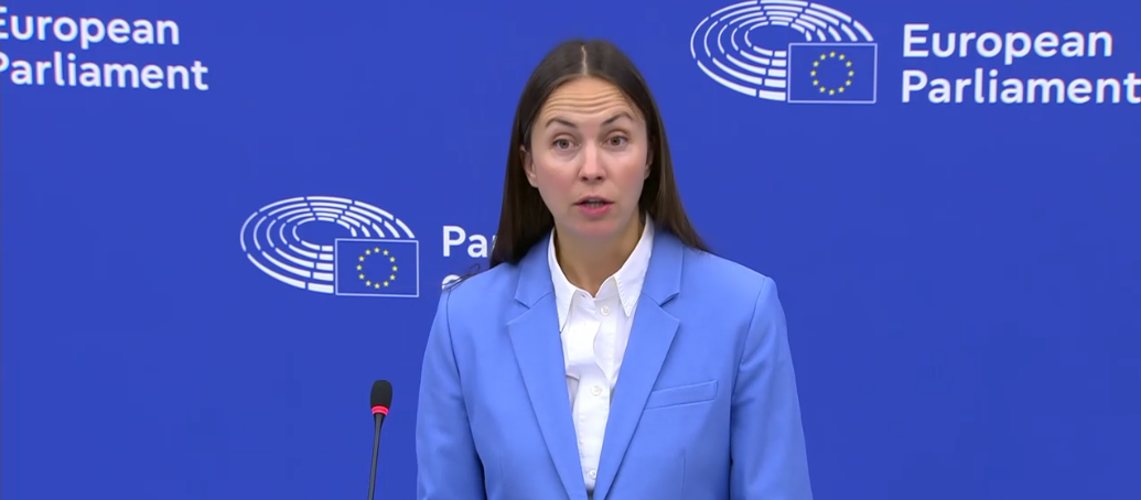 Докладчикът Ева Майдел с първи думи след официалното приемане на