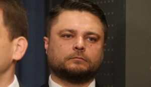 Още един депутат напусна АПС