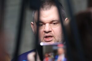 Пеевски внесе в НС предложението за закриване на КПК (ВИДЕО)