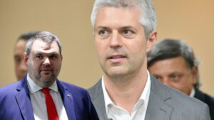 „Пеевски натисна педала с газта на съда докрай!“