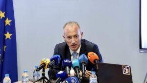 Вълчев: Бюджетът не е достатъчен откъм инвестиции в образованието