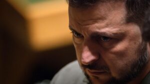 „Тръмп му наби канчето, Зеленски трепереше“