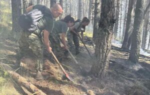Нов пожар високо в Рила, хеликоптерите са в готовност