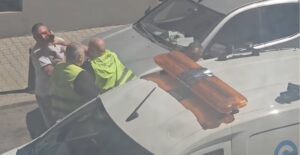 Жесток бой в центъра на София заради скоба на автомобил (ВИДЕО)
