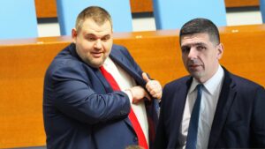 Мирчев: Пеевски иска цялата държава за себе си – Булгартабак му беше малко