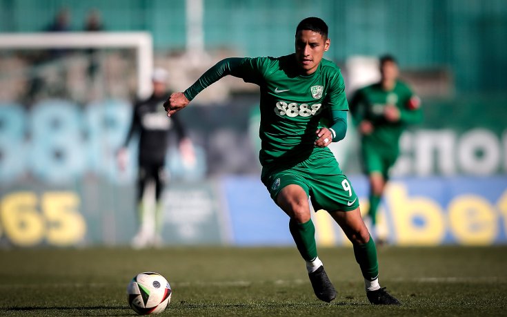 Ръководството на Берое обяви че трансферът на Леандро Годой в