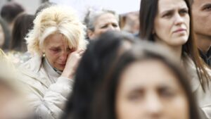Поредното насилие над жена: Мъж преби приятелката си с дървен стол
