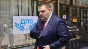 СКАНДАЛНО! Пеевски е източил 1 милион лева от субсидията на ДПС (ДОКУМЕНТИ)