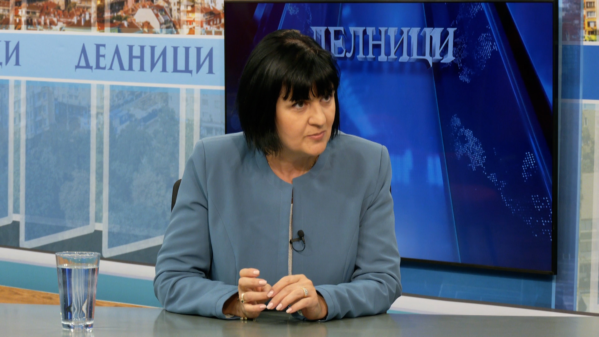 8222 Искри прехвърчат между титаните Борисов и Пеевски единият е в