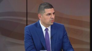 Мирчев отвърна на Пеевски: Прави се на борец срещу „соросоидите“