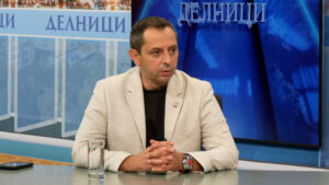 Кирил Веселински: Днес Пеевски ошамари Борисов публично в ефир