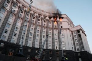 Русия нанася най-големия въздушен удар над Украйна