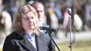 Киселова свиква извънредно заседание на парламента във вторник