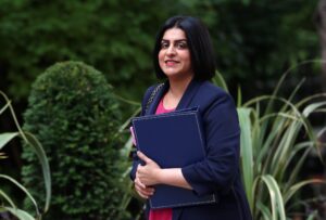 Лейбъристите въвеждат нови условия за мигрантите, търсещи постоянно пребиваване във Великобритания