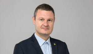 Симеон Ставрев: Парите от увеличените такси за синя и зелена зона ще отидат за изграждане на паркинги