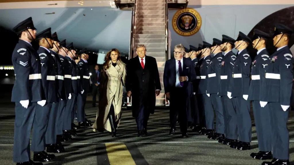 Американският президент Доналд Тръмп пристигна във Великобритания за своето второ