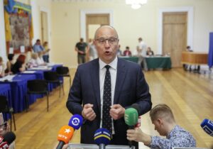 „Специален човек“: Зеленски награди посмъртно Андрий Парубий със званието „Герой на Украйна“