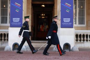 Великобритания наложи санкции на балкански банди заради трафика на мигранти през Ламанша