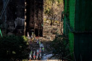 Китай нарежда мащабни проверки на сгради след трагедията със 128 жертви в Хонконг