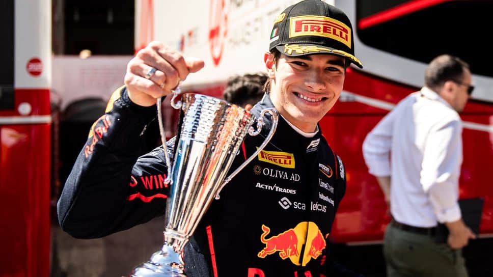 Българският пилот Никола Цолов ще дебютира преди края на сезона