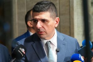 „Да, България“ внася вот на недоверие и готви нов протест