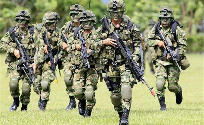 Колумбийски войници