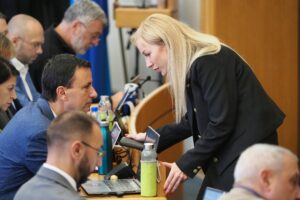 Без дебати: СОС отново отхвърли ключова реформа на Терзиев