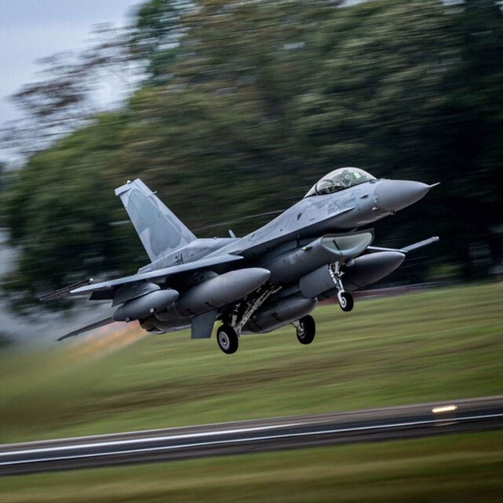 Българските Военно въздушни сили официално направиха крачка към нов етап в