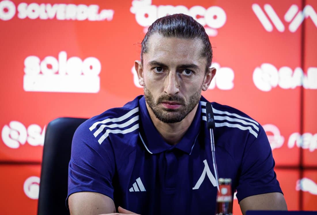 Левски е близо до споразумение за нов договор с централния