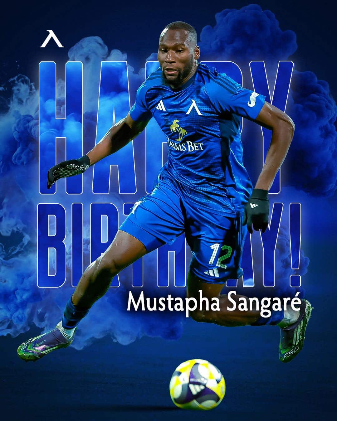 Днес нападателят на Левски Мустафа Сангаре празнува своя 27 ми