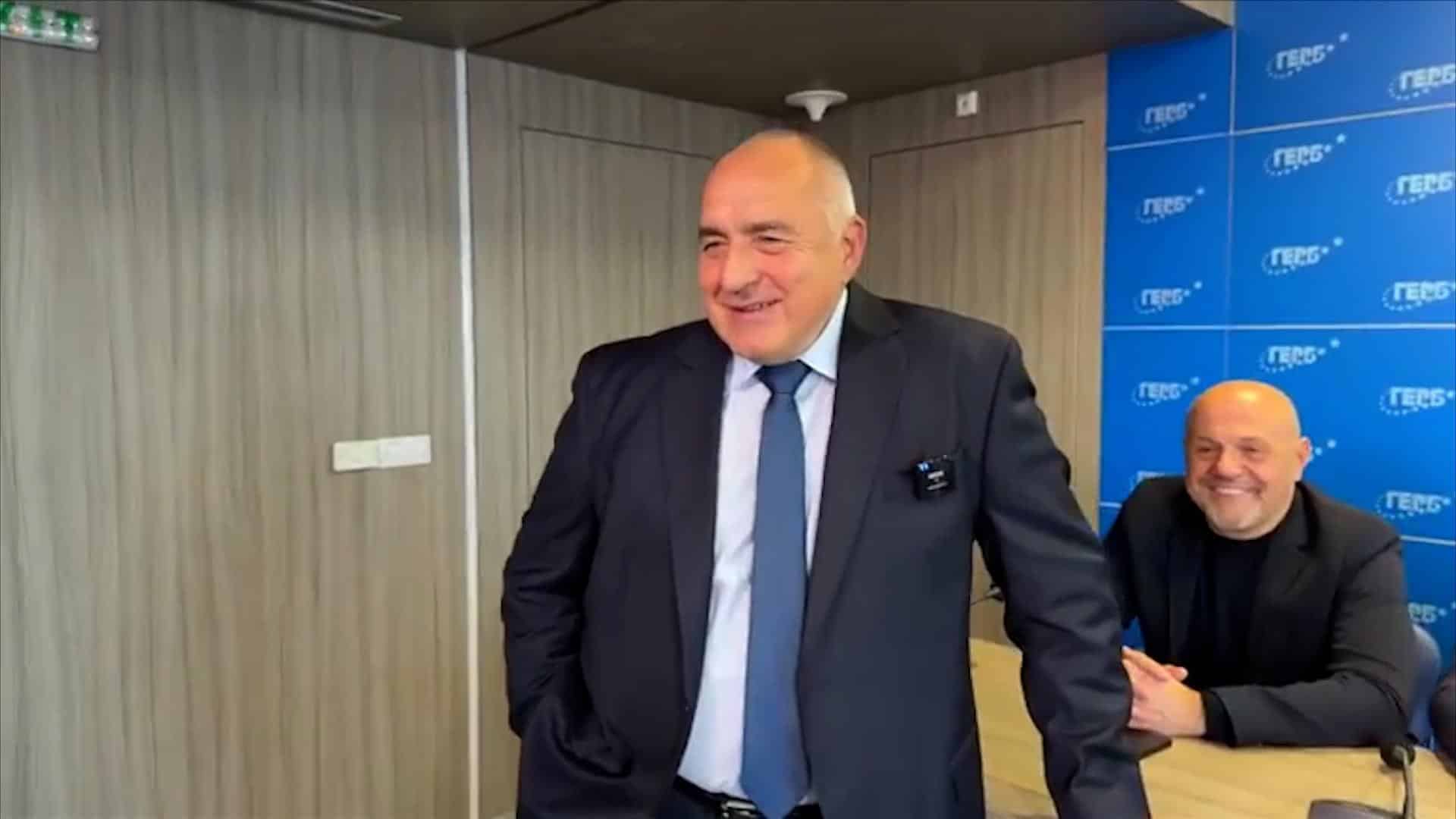 Имаме политики свършена работа и 11 месеца в които постигнахме