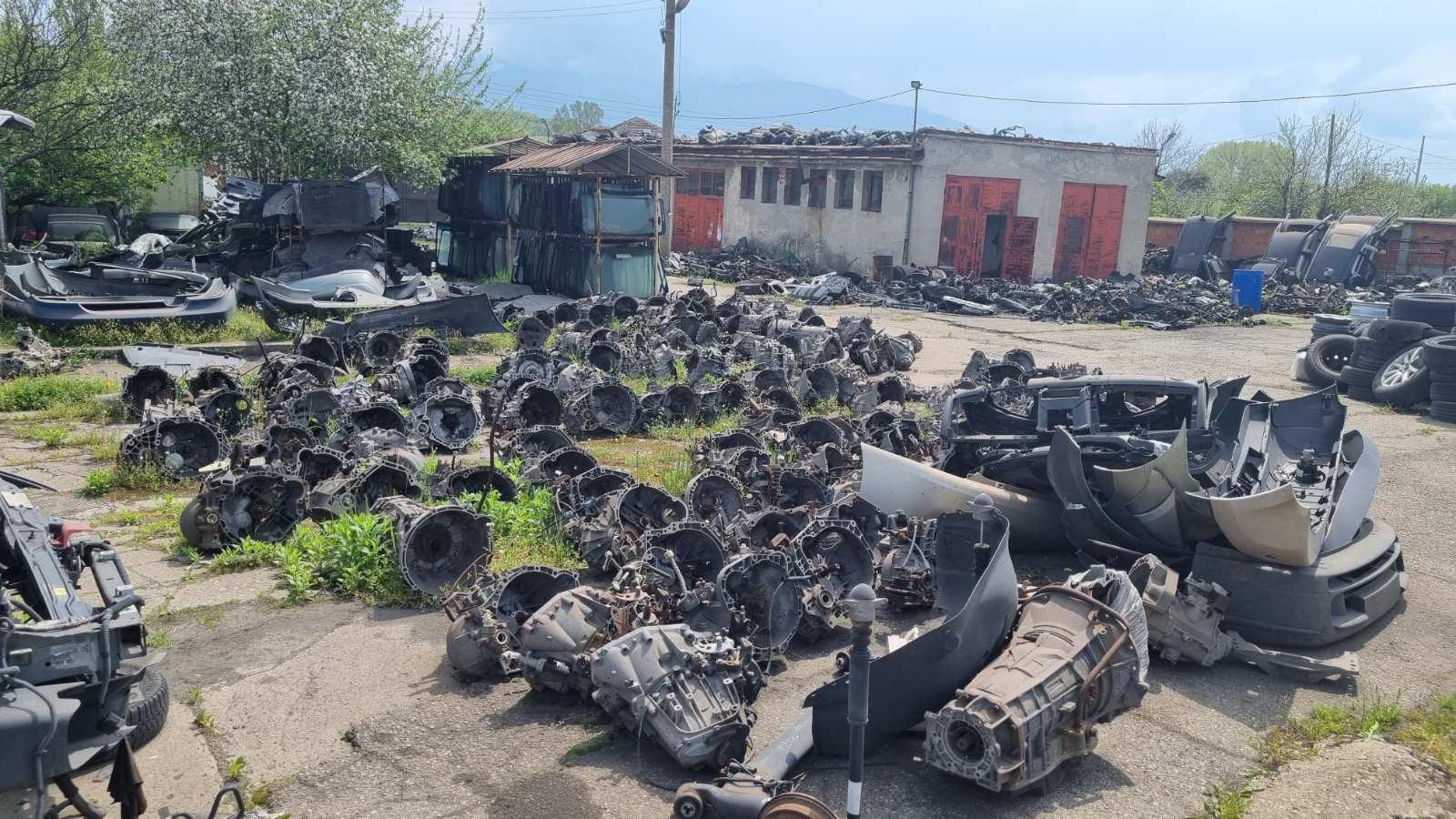 Служители на Главна дирекция Национална полиция разкриха две незаконни автоморги