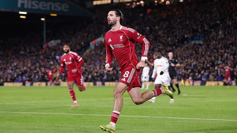 Българнският национал Илия Груев започна като титуляр за домакините и