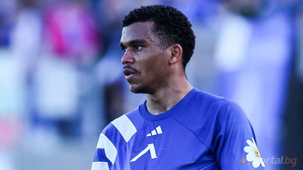 Сериозна битка се очертава за левия бек Левски Майкон Вече