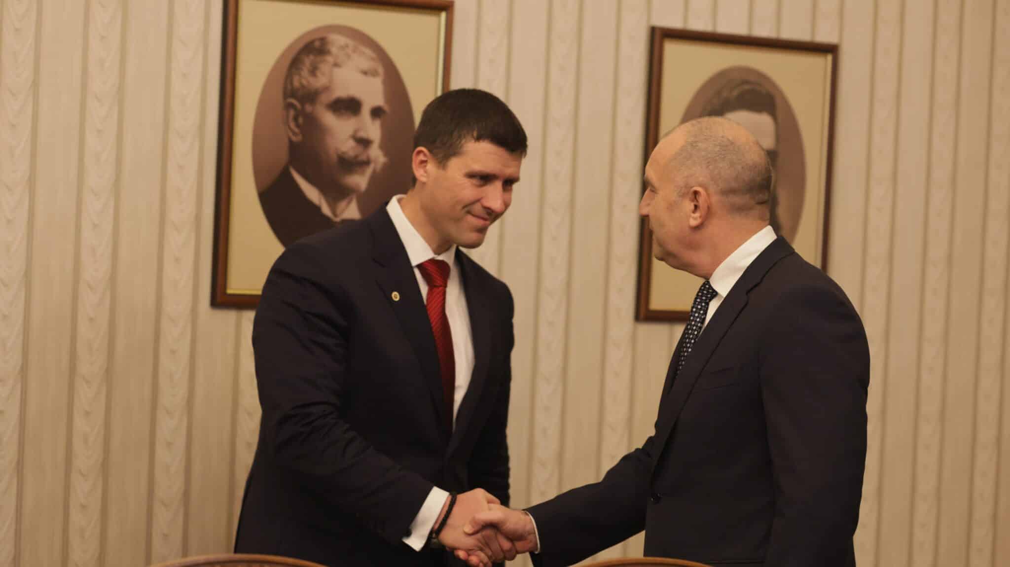 Най малката парламентарна формация – Величие проведе консултации с президента