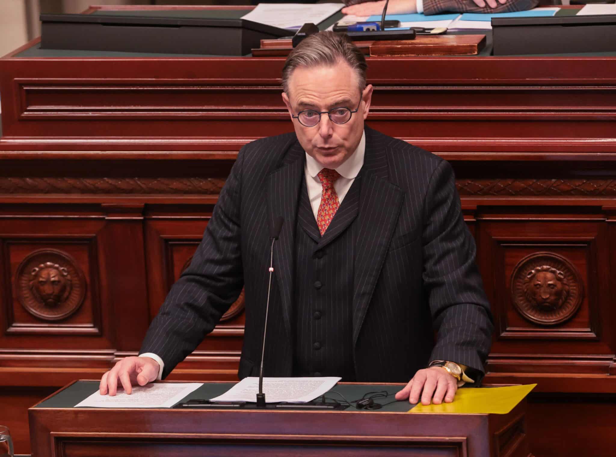 Министър председателят на Белгия Барт Де Вевер изрази остра критична