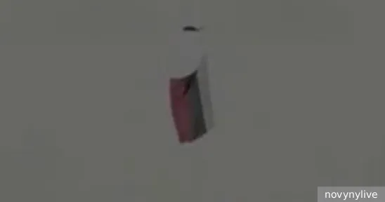 Неизвестни лица пуснаха дрон със знаме на Русия над центъра