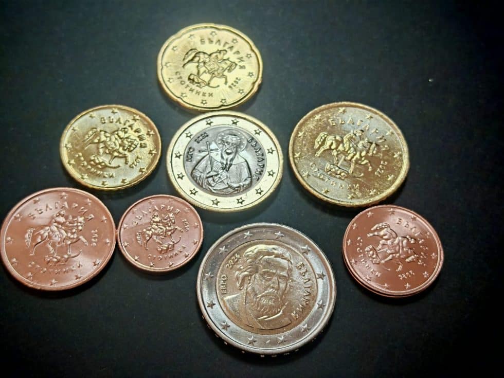 От 1 януари България официално става 21 вата държава която