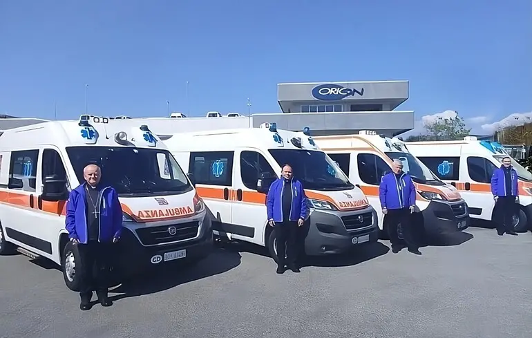 Франциск завеща пари за линейки на Украйна