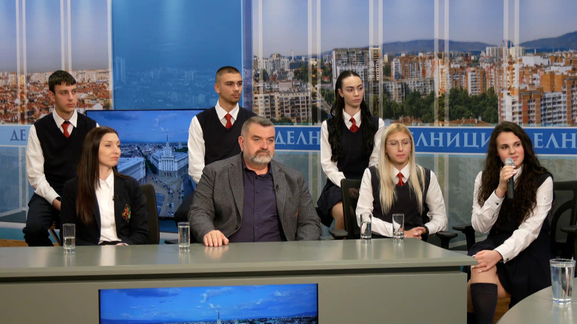 8222 Важното е младите хора да знаят че могат да