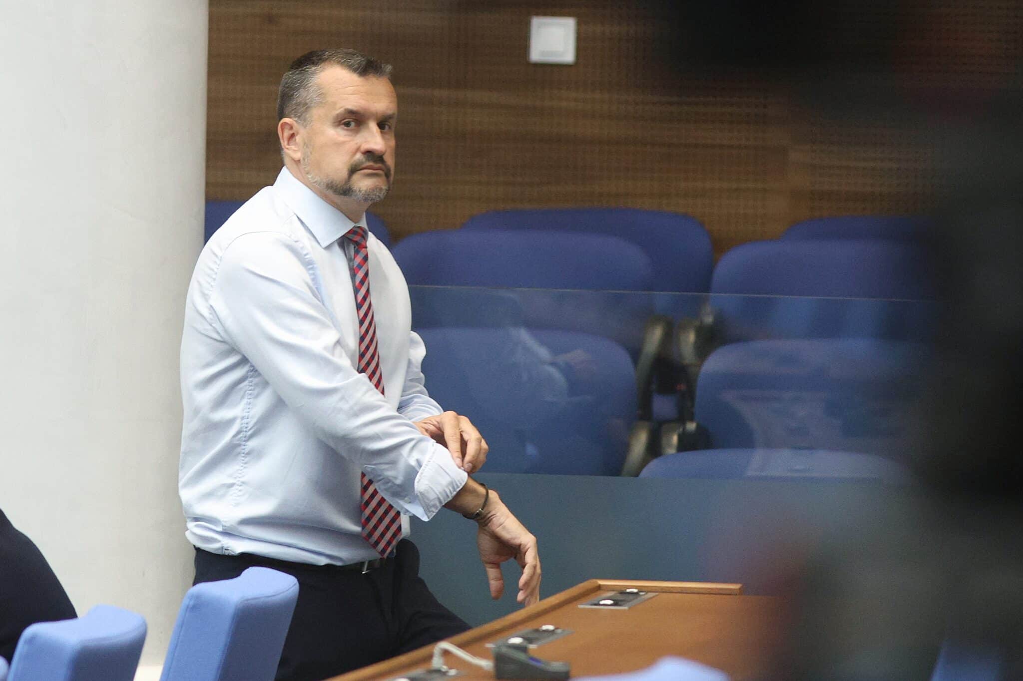 8222 Една седмица на Рая Назарян в Осака струва на