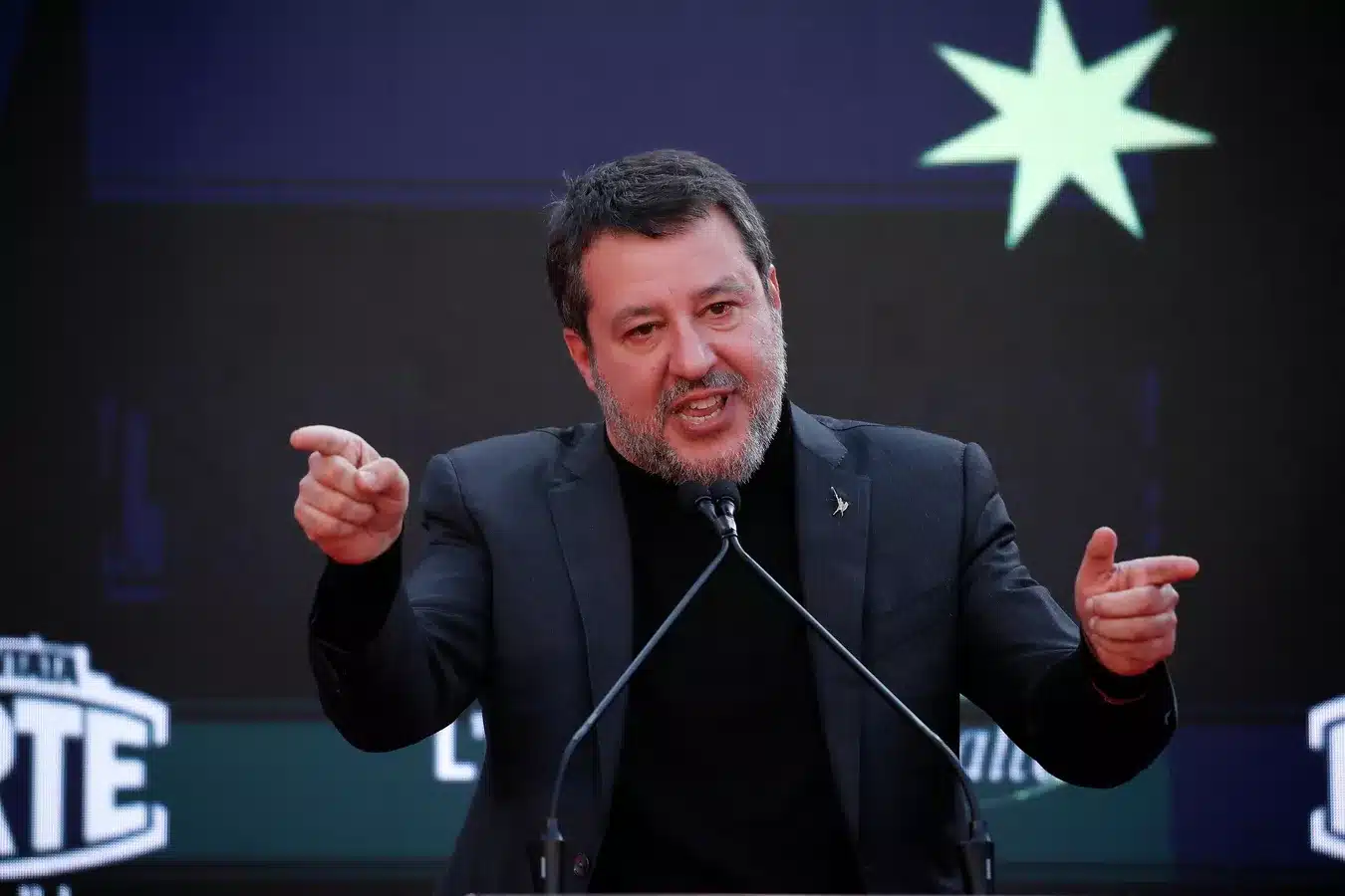 Вицепремиерът на Италия Матео Салвини заяви в интервю пред Corriere