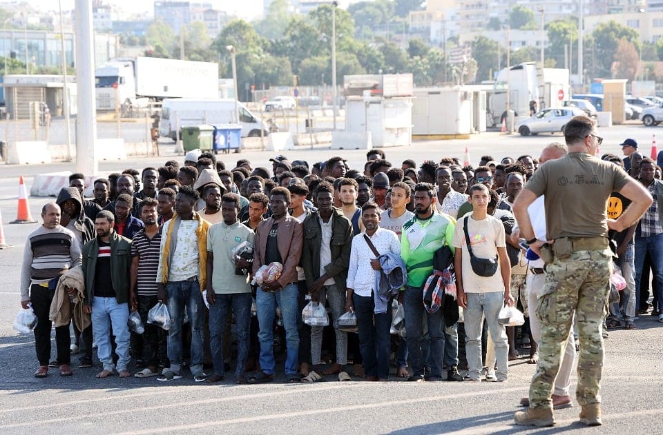 Броят на мигрантите достигащи Гърция от бреговете на Либия до