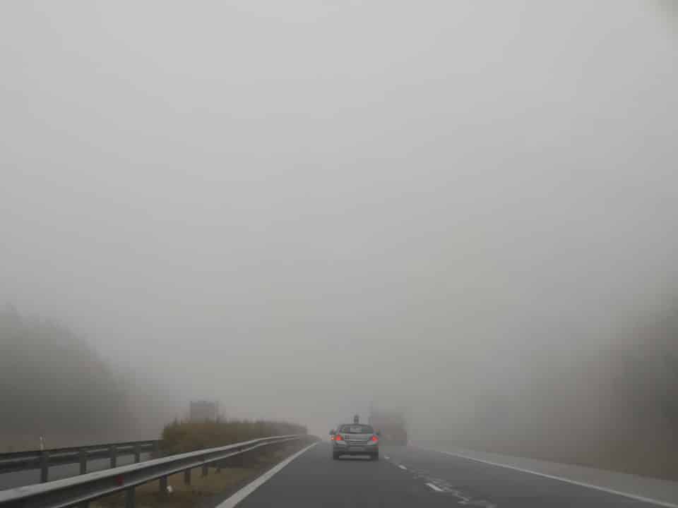 Видимостта по автомагистрала на територията на Стара Загора е силно
