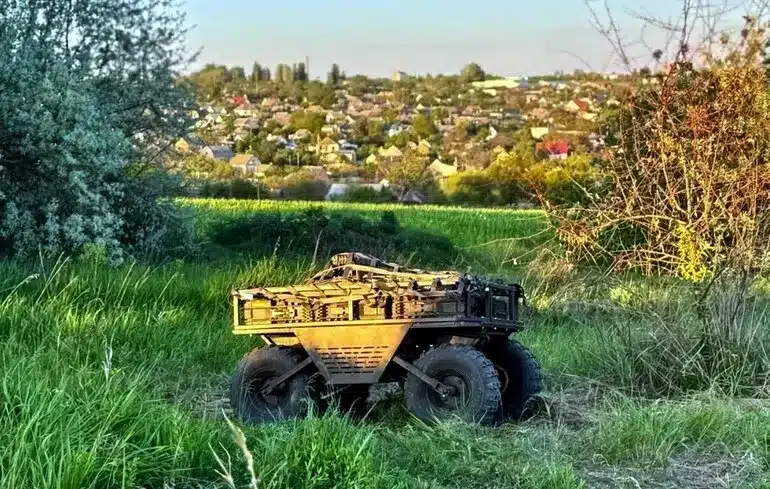 наземен дрон