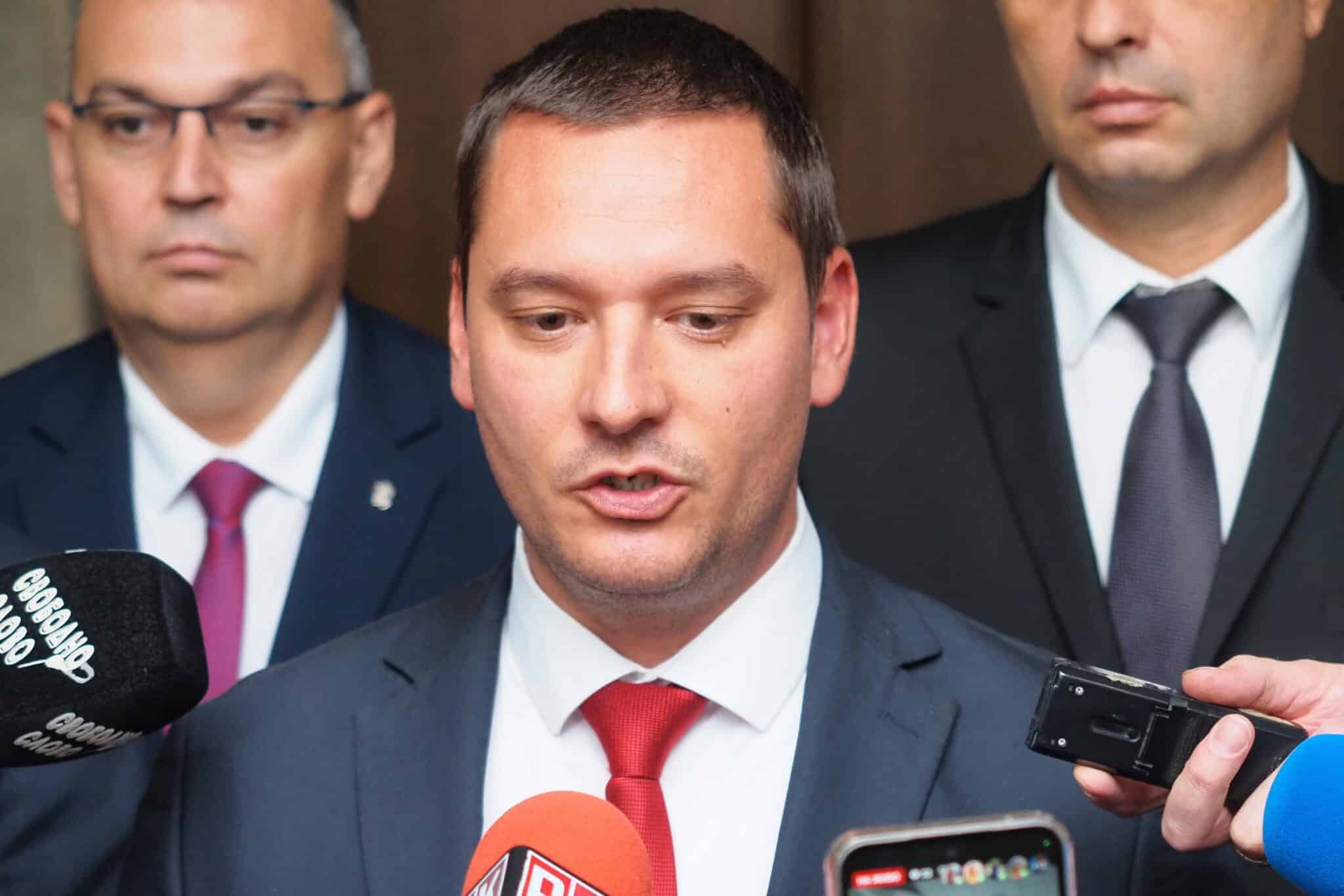 От Възраждане призовават президента Румен Радев да свика Консултативния съвет